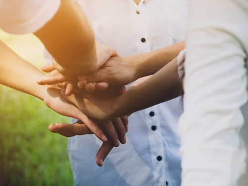 entre2cols-team_building